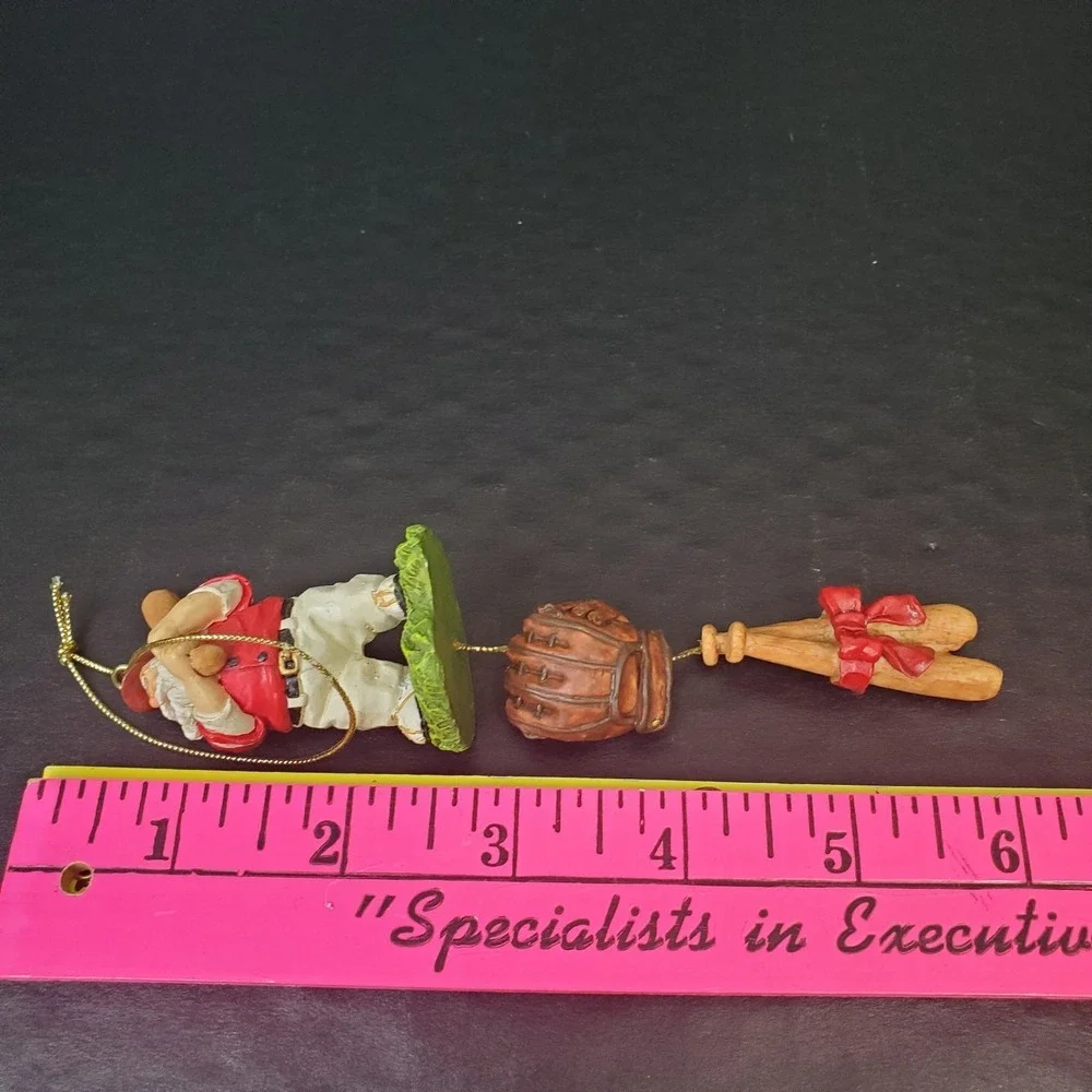 Santa Claus Resin Christmas Ornament With Bat &‎ Ball Glove Dangle
